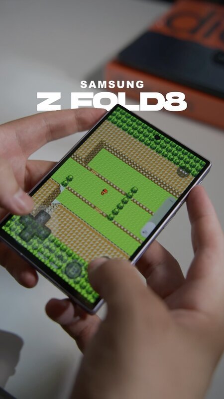 Não sei se estava ansioso pra chegar o Zfold 8 ou jogar esse Pokémon Red versão 3D. Quem aí é da época do GAME BOY COLOR? 😅 @samsungbrasil @samsung #publicidade #zfold8 #pokemon #g